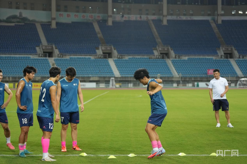 镇江队已进, yE, 第十三名 镇江队已进, yE, 第十三名