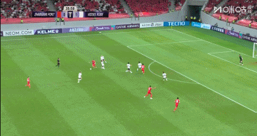 左路攻向中, dingy, 跃头球破门 左路攻向中, dingy, 跃头球破门